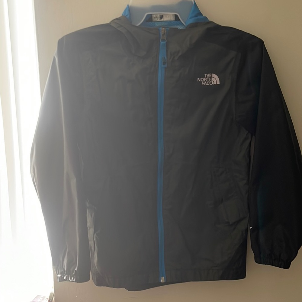 Boys North-face Dry Vent jacket (Rain Coat)